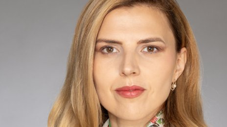Новият кабинет: Велислава Николаева Петрова - Чамова, министър на външните работи