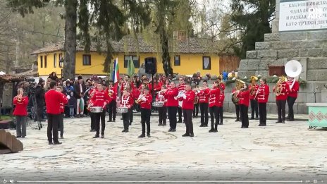 Възстановки и тържества в цялата страна по повод 150 г. от Априлското въстание
