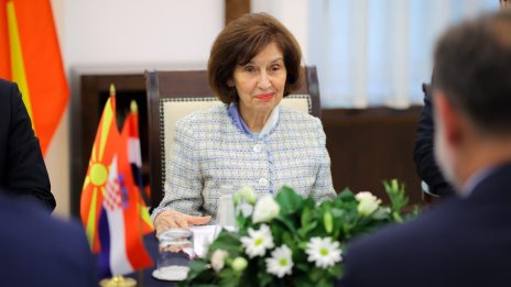 Президентът на РСМ в „Пирогов”: Благодаря на българските лекари