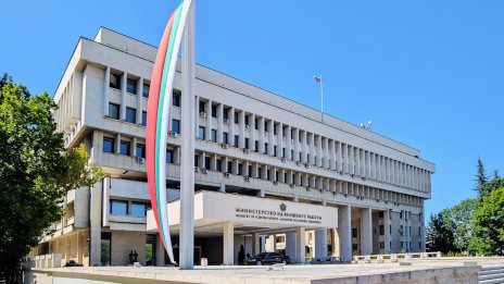 МВнР: Посолството в Тел Авив е поискало достъп до българския гражданин