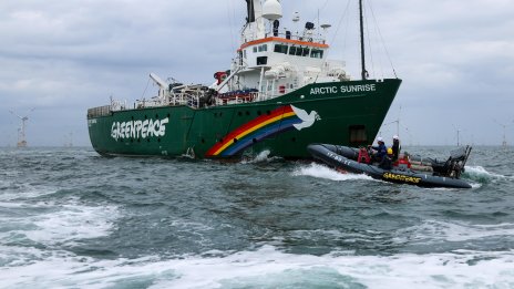 Корабът на Greenpeace пристига във Варна на 7 и 8 август