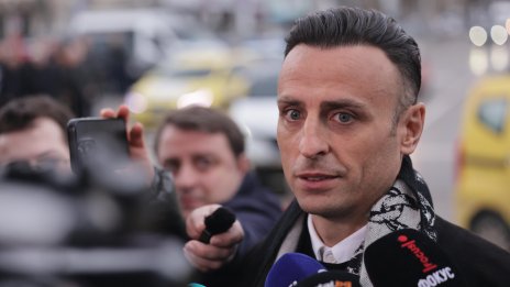 Бербатов за оръжието в колата си:  Абсолютно недопустимо е, запознат съм със закона