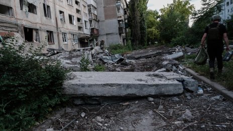 Десетки хиляди войници на Владимир Путин губят живота си за почти никаква земя