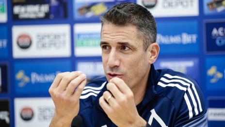 Веласкес: Левски ще влезе в дербито отговорно, благодарни сме на публиката