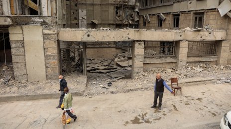 20 млади волейболисти са загинали при удар по иранска спортна зала