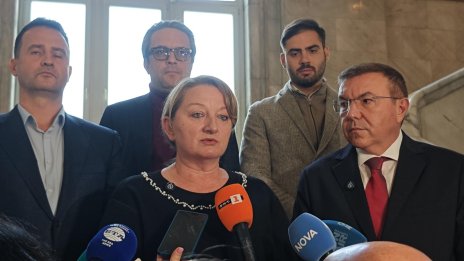 Сачева: Няма значение колко си високо, ако не виждаш този, който е паднал