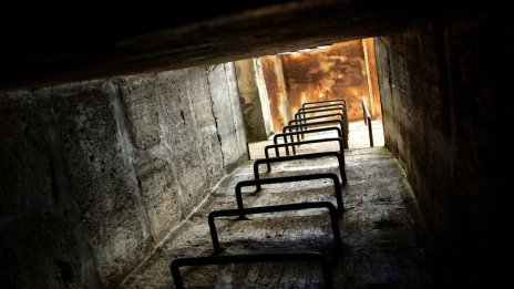 Притеснително: При война бункерите в Гърция ще съберат едва 2 милиона души