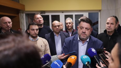 Зафиров: Нямам намерение да подам оставка, времето за конгрес е след изборите