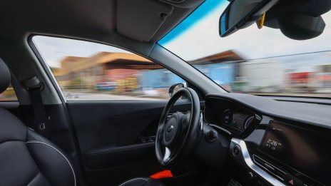 2025 година е рекордна за продажбите на нови леки автомобили в България