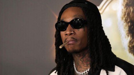 Рапърът Уиз Калифа ще лежи в затвор в Румъния