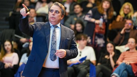 Асен Василев представи план как България може да стане богата държава 