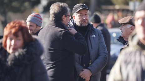 Близки, приятели и политици изпратиха Деян Кюранов в последния му път