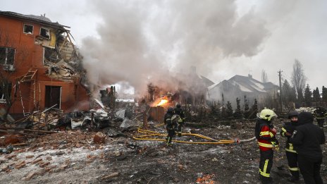 Украйна може да фалира до април заради спор с Унгария