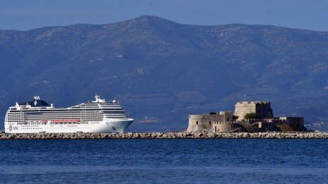 Цените на горивата удрят тежко гръцките острови