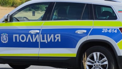 Момиче на 17 години и момче на 13 са пострадали при катастрофа в Сливенско