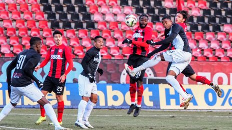 Крушарски потвърди: Хуан Переа отива в Левски