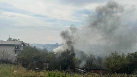 Пожар във вилната зона на Харманли, една къща е изгоряла
