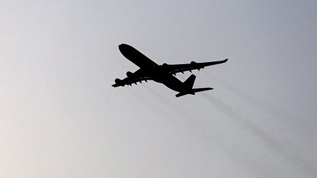 Самолет не успя да излети от Солун заради птица в двигателя