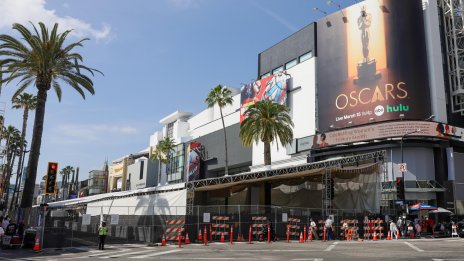 Какви правила спазват хората "пълнеж" на лъскавите церемонии?