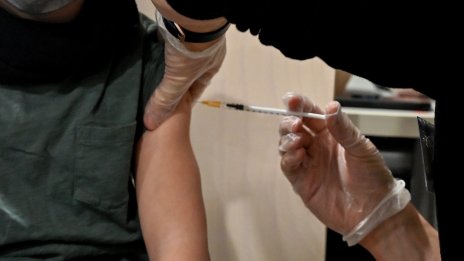 В САЩ намаляват броя на ваксините, препоръчвани за всички деца