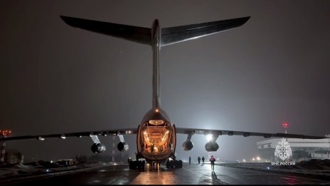 Руският самолет Ил-76 има разрешение и за прибиране, министър не се съмнява в целта му
