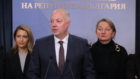 Росен Желязков депозира оставката на Министерския съвет