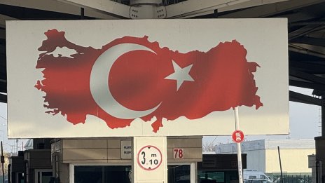 648 души се натровиха с дюнери в Турция