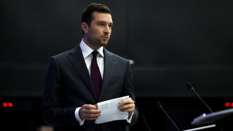 Обискираха офиси на крайнодясната френска партия "Национален сбор"