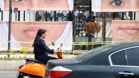 Тръмп печели време за внезапен удар, твърди ирански съветник