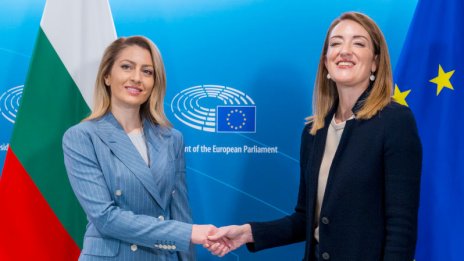 Назарян към Мецола: Гражданите имат нужда от силни европейски послания