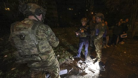 Украински военен е смъртоносно намушкан докато изпълнява задълженията си