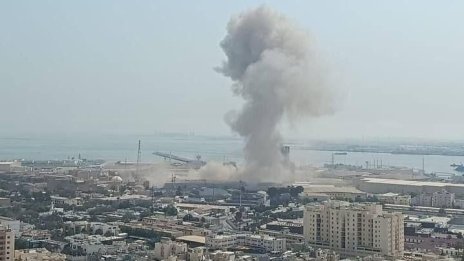 Иран отвърна на удара - атакува Израел и ОАЕ, в Дубай се съобщава за жертви ВИДЕО