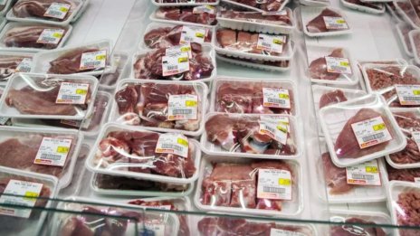 Падат цените на хранителните продукти в супермаркетите в Гърция