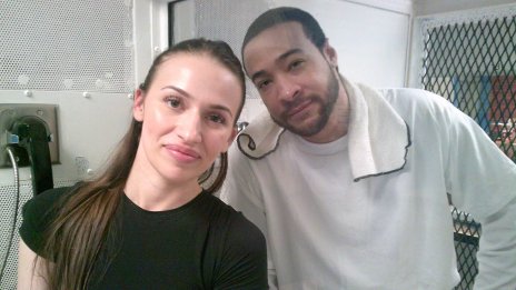 Британка заряза дете, ще се омъжва за осъден на смърт за двойно убийство