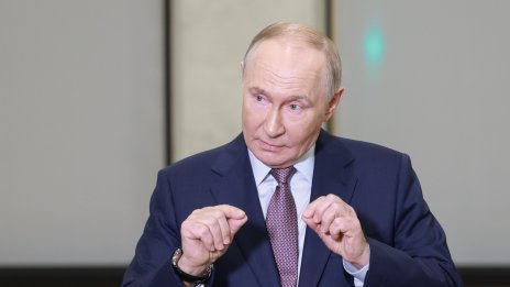 Това може да е най-скъпият телефонен разговор в историята и Путин плаща цената