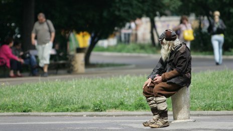 Изграждат паметник на дядо Добри в парк "Гео Милев" в София