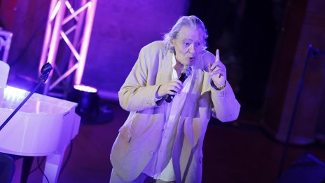 Лили Иванова и Васил Найденов се простиха с Михаил Белчев ВИДЕО