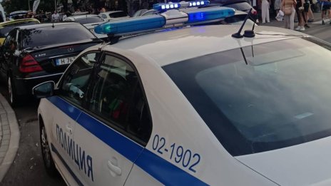 Заплахи и побой в продължение на дни за 80 евро: Двама младежи са задържани 