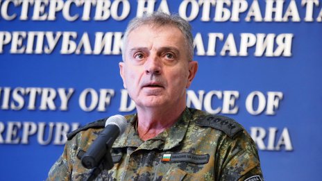 Изненадващ ход: Адмирал Емил Ефтимов подаде рапорт за освобождаване от военна служба