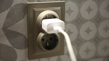 Над 80% от българите са с по-високи сметки за ток