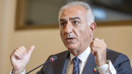 Синът на сваления ирански шах: Излезте по улиците и окупирайте обществени пространства ВИДЕО