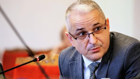 „Възраждане": Кметът на Велико Търново е нарушил закона с договори за над 54 млн. лв.