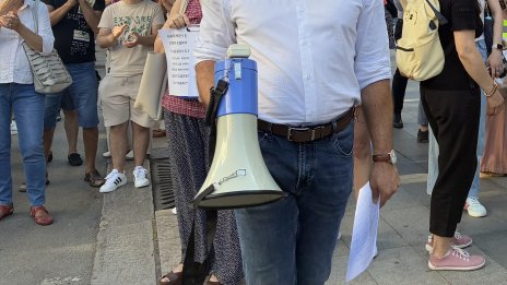 И във Варна протестират в подкрепа на задържания кмет