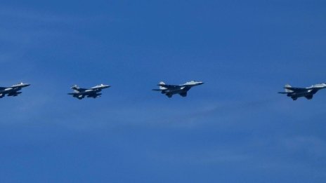 Български и гръцки и самолети оттренираха усилването на охраната по въздух