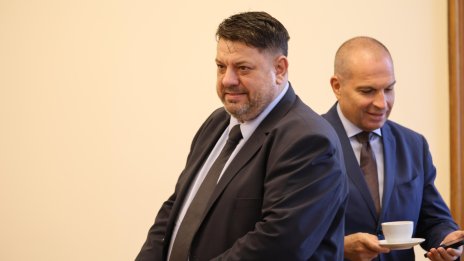 Зафиров: Този вот на недоверие не предлага алтернатива