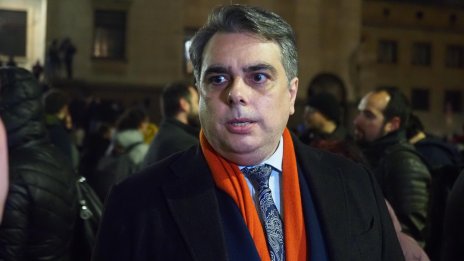 Василев за оттегления бюджет: Чуха българските граждани