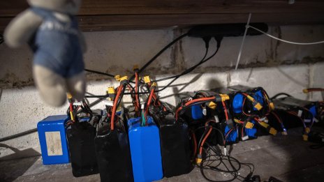 Евтини, но смъртоносни: дроновете, които променят войната