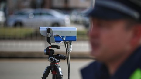 МВР живее в ерата на хартиените листовки