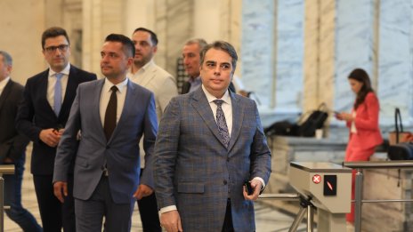 На 12 септември ПП решава дали да подкрепи Гюров и Кандев на президентските избори 