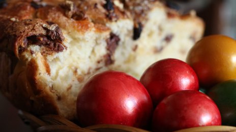 Ирландка създаде фестивал на козунака в село Бутово